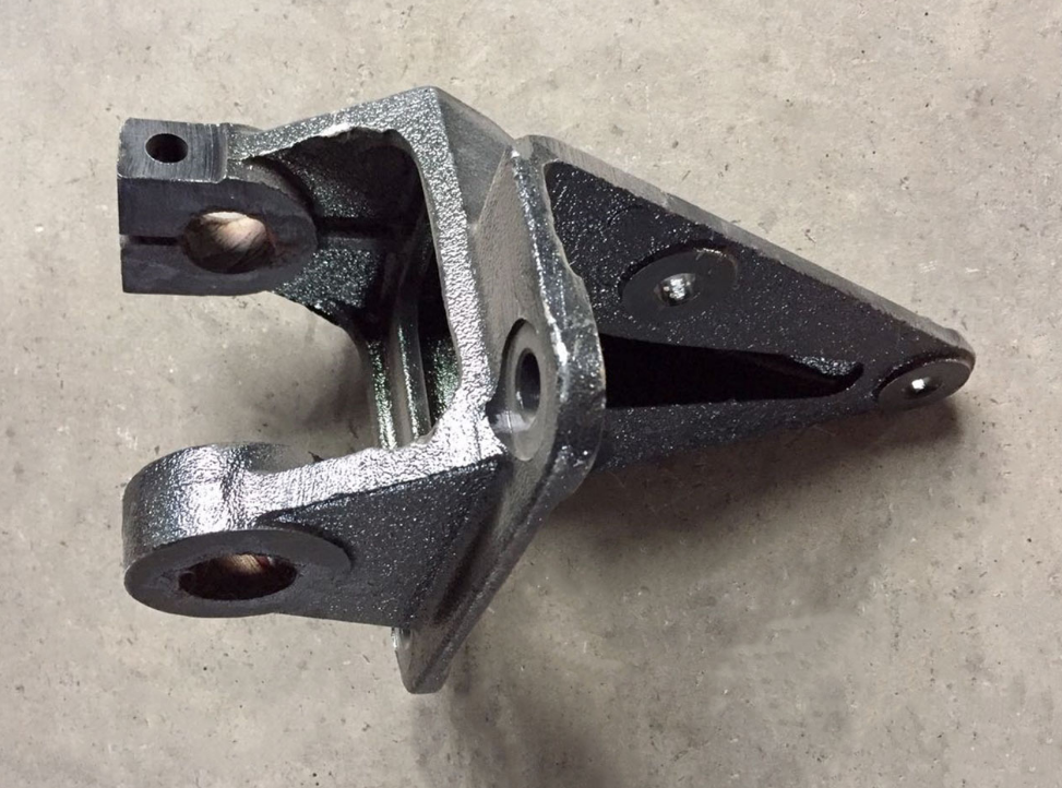 картинка Кронштейн передней рессоры передний ШАНКСИ, ШАКМАН, ДУЛАН F3000 SZ970000021 от магазина Dulan.tj