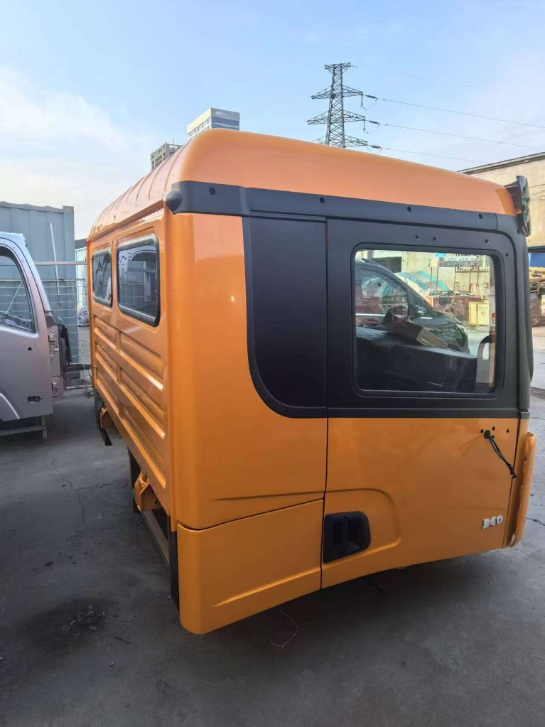 картинка Кабина в сборе SHACMAN X3000 самосвал от магазина Dulan.tj