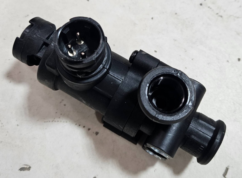 картинка Клапан электромагнитный для SHACMAN F3000, X3000, M3000 DZ97189716021 от магазина Dulan.tj