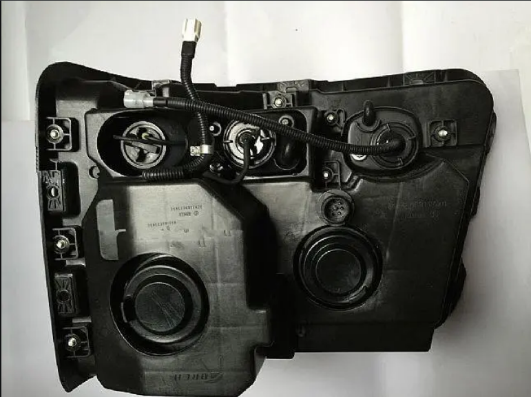 картинка Фара Shacman F3000 левый DZ93189723010 от магазина Dulan.tj