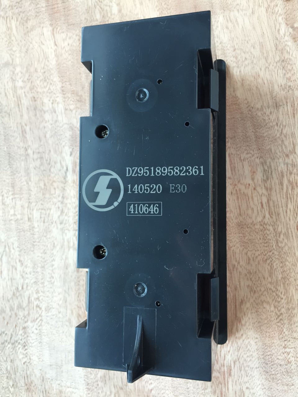 картинка Блок управления климат-контролем Shacman F2000 F3000 DZ95189582361 от магазина Dulan.tj