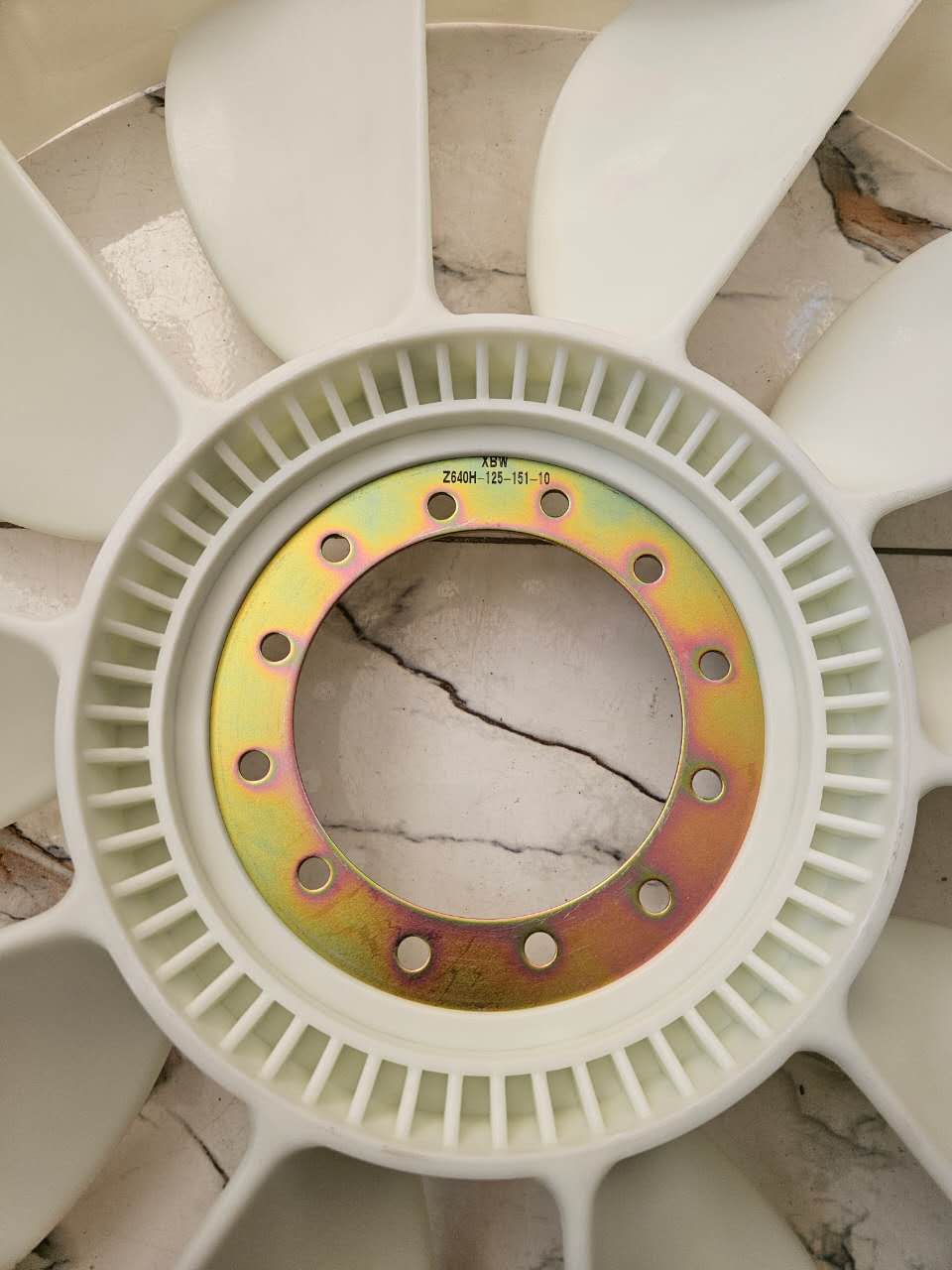 картинка Вентилятор охлаждения двигателя d=640мм HOWO VG2600060446 от магазина Dulan.tj