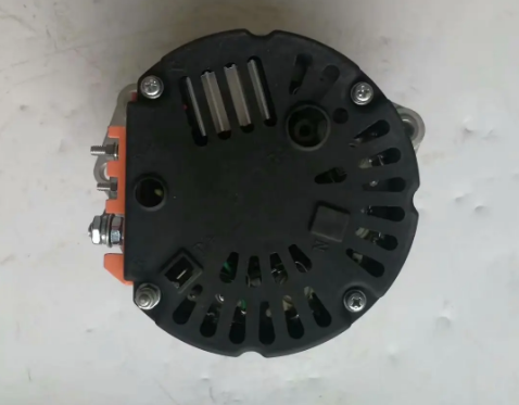картинка Генератора для Weichai WD615/WP10 24В 70A двигателя SHAANXI / Shacman (ШАНКСИ / Шакман, Дулан) 612600090248/612600090506 от магазина Dulan.tj