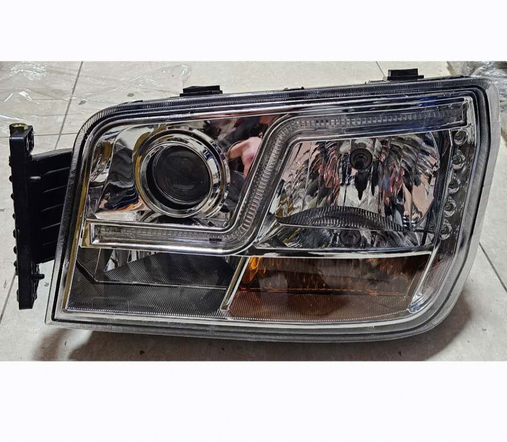 картинка Фара SHACMAN X3000 LED левая самосвал DZ96189722010 от магазина Dulan.tj