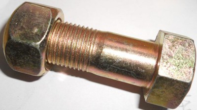 картинка Болт M16х45 карданный с гайкой  Q151C1645 от магазина Dulan.tj