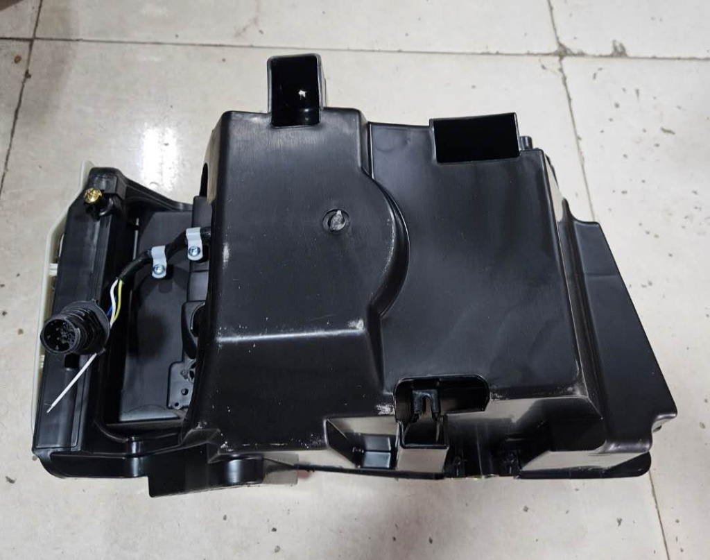 картинка Фара HOWO левая LED WG9719720001 СВЕТОДИОДНАЯ от магазина Dulan.tj