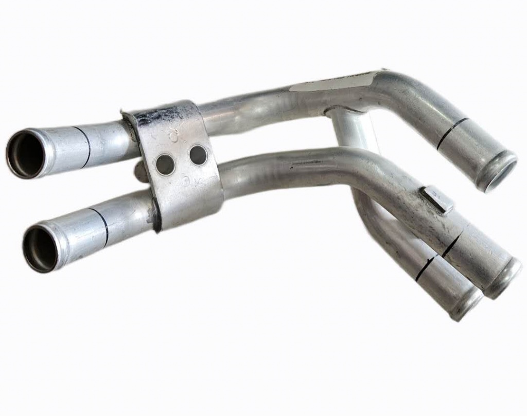 картинка Трубка обогревателя SHACMAN Х3000 DZ14251842203 от магазина Dulan.tj