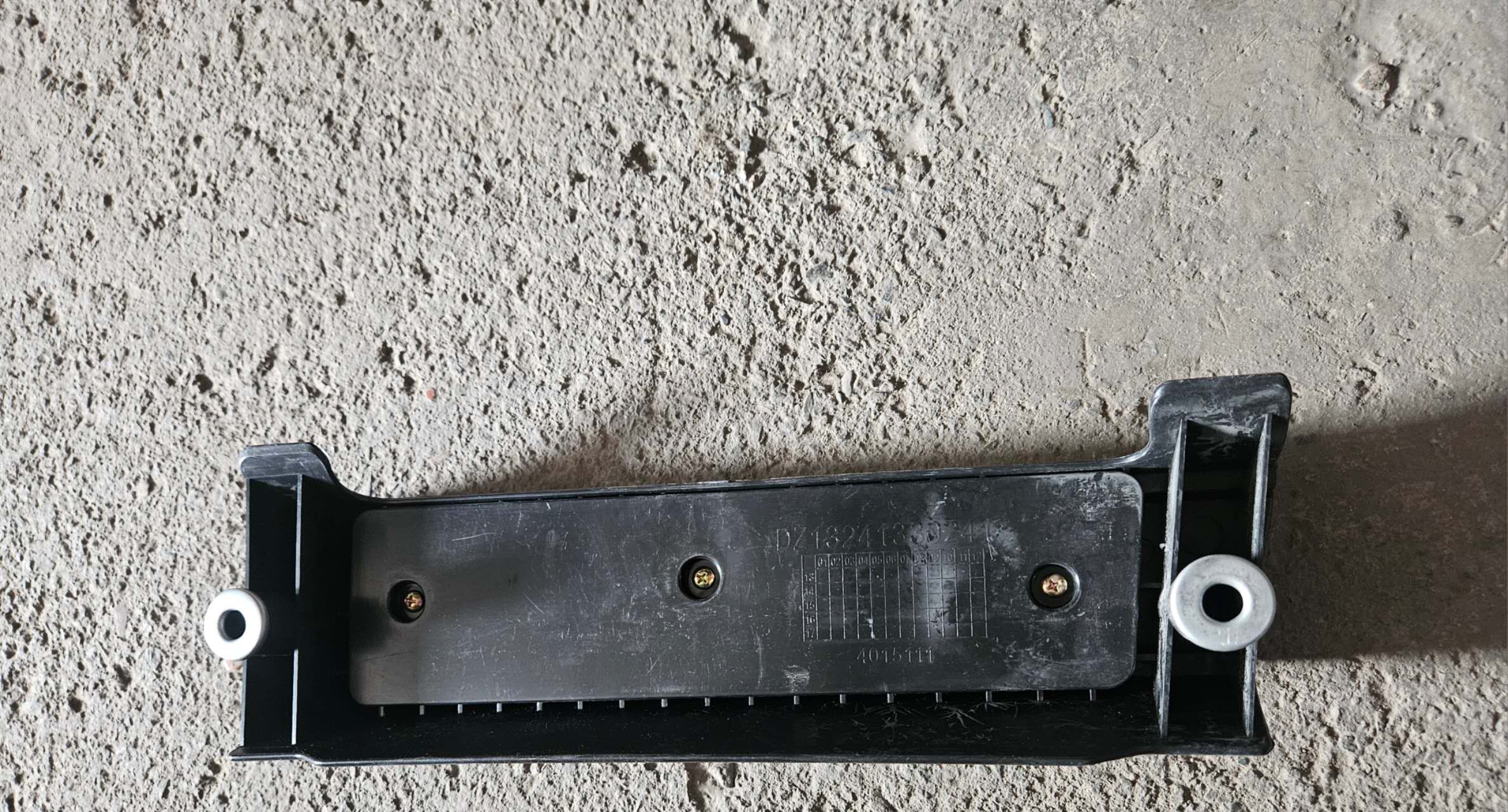 картинка Ручка дверной внутренняя левая SHACMAN F3000 DZ13241330135 от магазина Dulan.tj