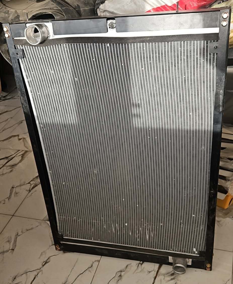 картинка Радиатор охлаждения SHACMAN X3000 WP10, 750х1000 мм DZ95259532217 от магазина Dulan.tj