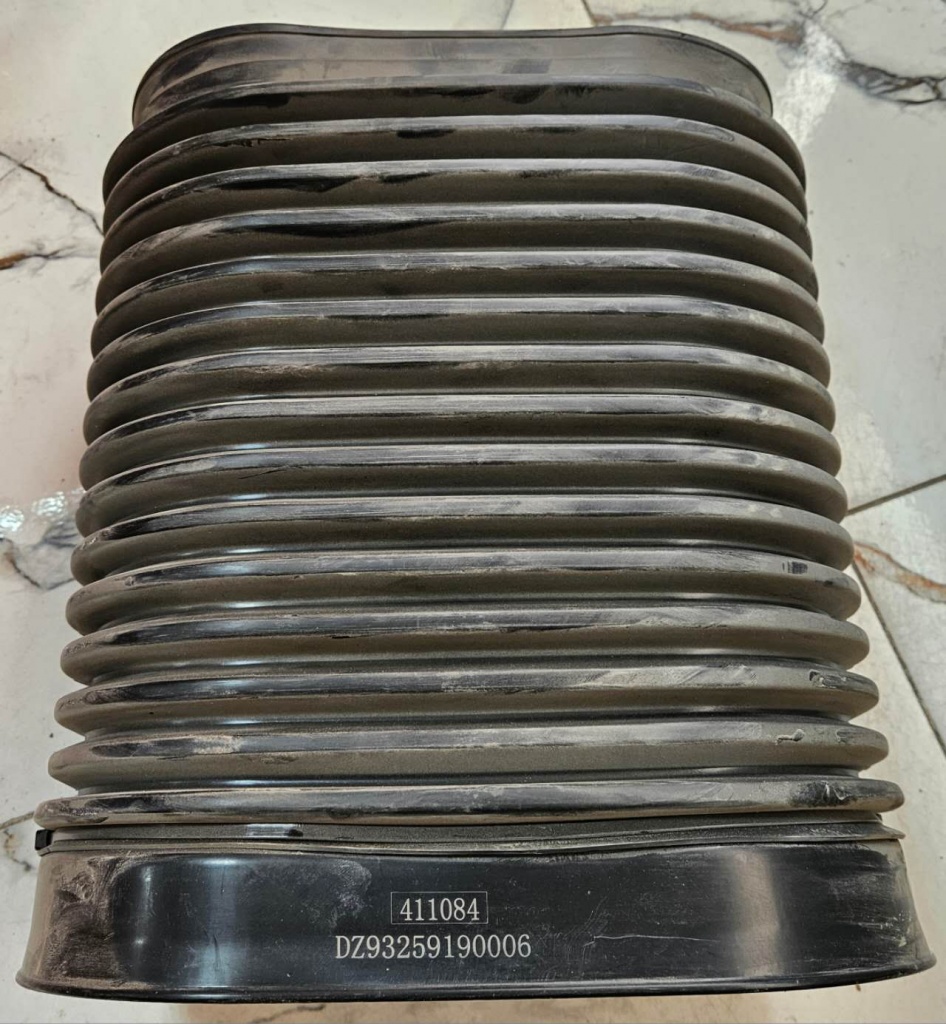 картинка Гофра резиновая воздухозаборника SHACMAN F3000 DZ9112190306 от магазина Dulan.tj