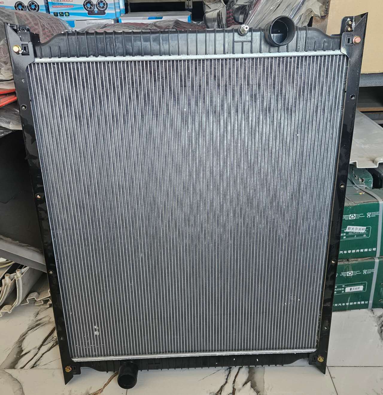 картинка Радиатор охлаждения HOWO 770х930 WG9719530276, 0277, 0295, 0296 от магазина Dulan.tj