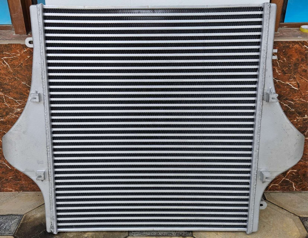 картинка Радиатор интеркулера WEICHAI WP10, WP12 DZ95259531502, DZ95259531501  от магазина Dulan.tj