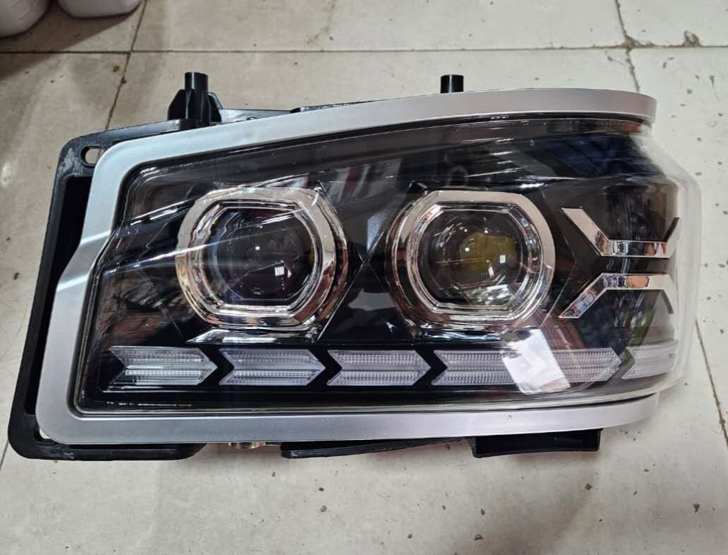 картинка Фара HOWO левая LED WG9719720001 СВЕТОДИОДНАЯ от магазина Dulan.tj