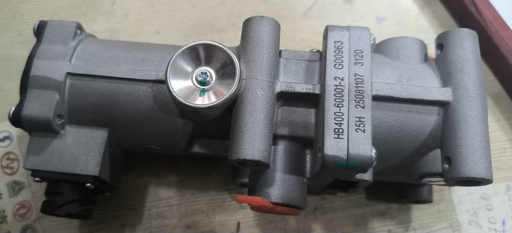 картинка Клапан электромагнитный ретардера SHACMAN X3000 HB400-60001-2 от магазина Dulan.tj