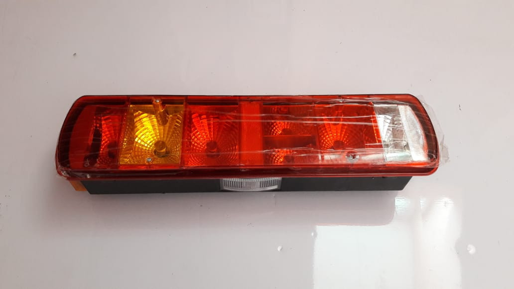 картинка Фонарь задний L в сборе Sinotruk, Howo WG9719810001 от магазина Dulan.tj