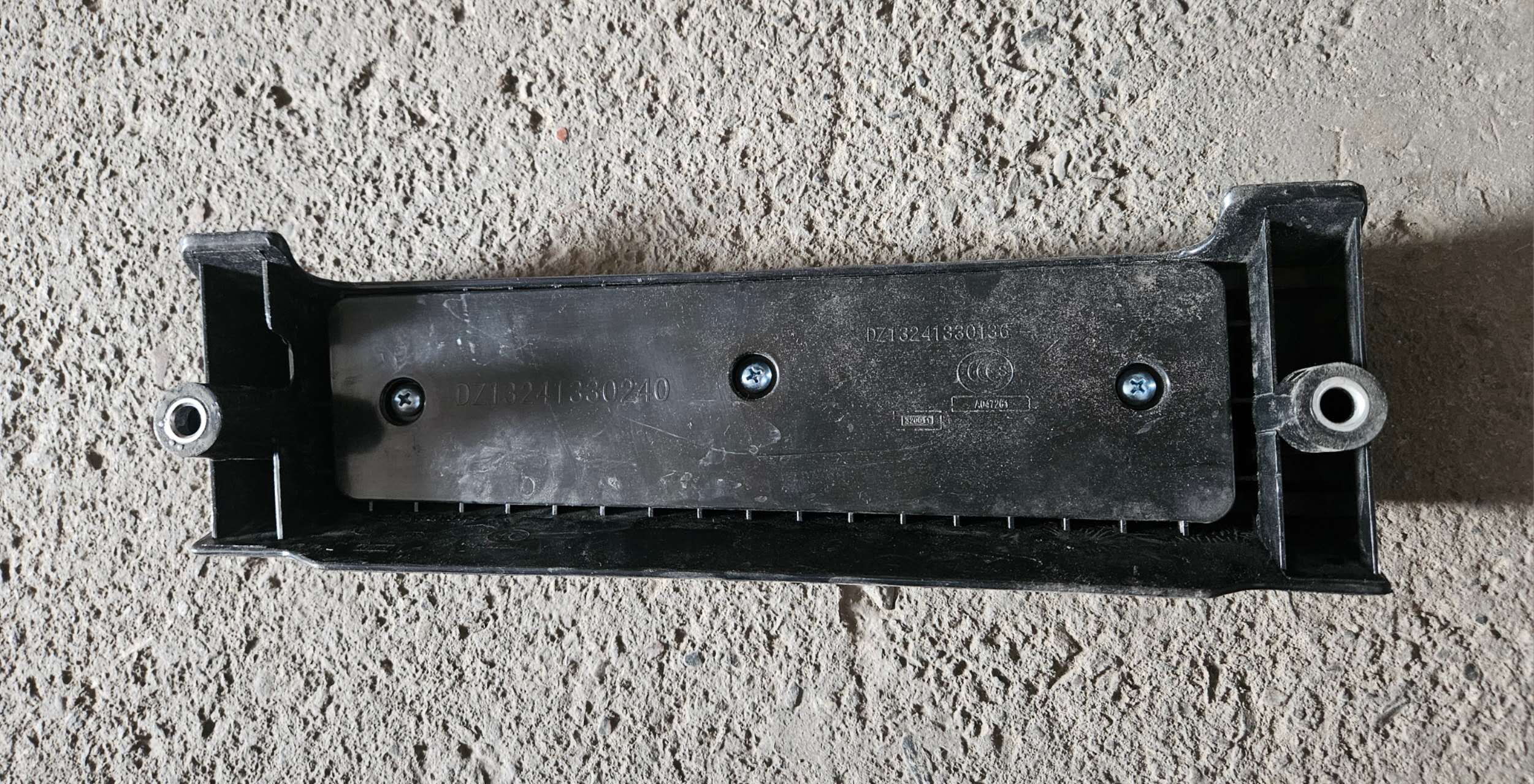 картинка Ручка дверной внутренняя правая SHACMAN F3000 DZ13241330136 от магазина Dulan.tj