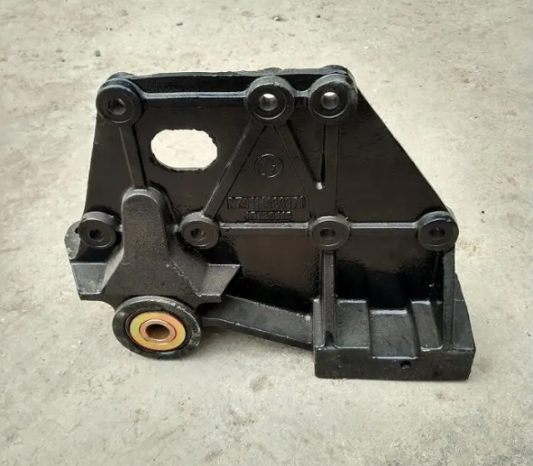 картинка Кронштейн передней рессоры задний левый Shacman F3000 DZ9114526271 от магазина Dulan.tj