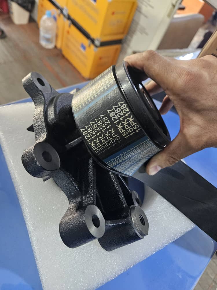 картинка Насос водяной WP12, WP13 SHACMAN (15РК) 1000173871/1000103510 от магазина Dulan.tj