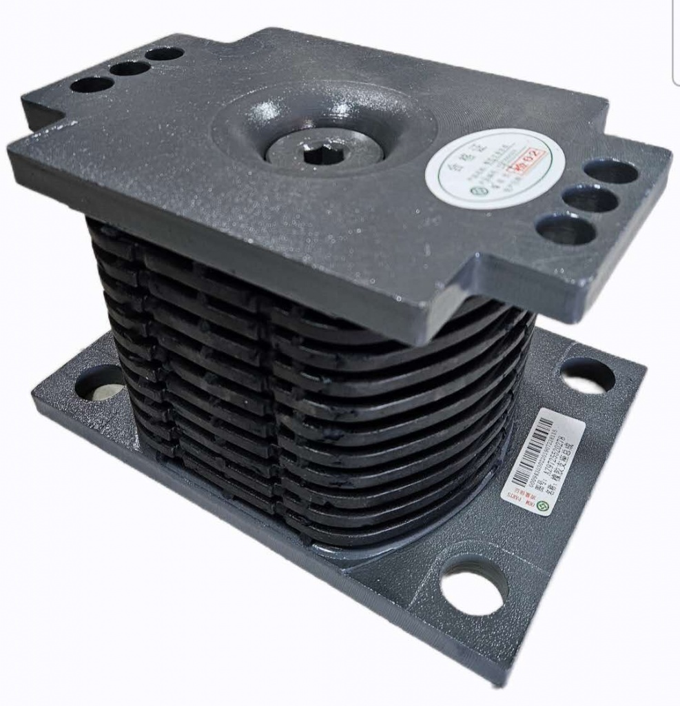 картинка Подушка задней рессоры HOWO T5G SITRAK C7H AZ9725520278 от магазина Dulan.tj