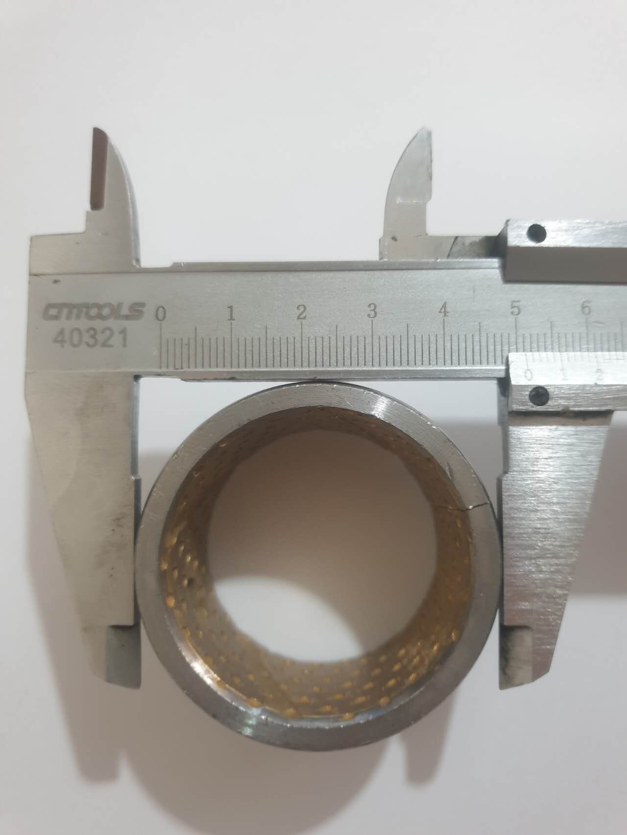 картинка Втулка тормазная кулак прицепа 41*51*34 от магазина Dulan.tj