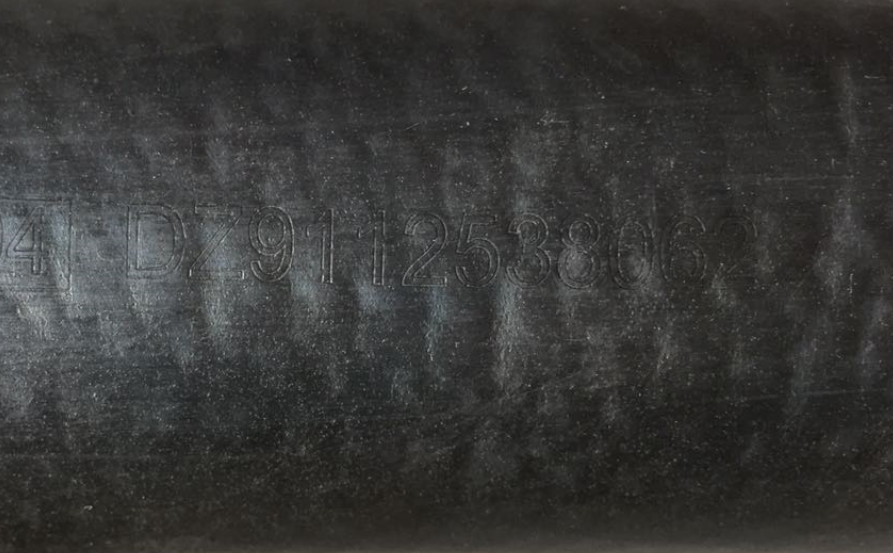 картинка Патрубок радиатора верхний длинный ШАНКСИ, ШАКМАН, ДУЛАН DZ9112538062 от магазина Dulan.tj